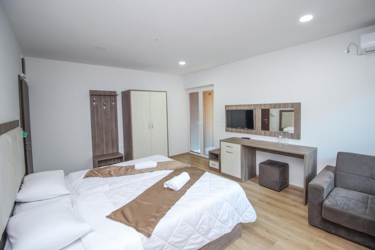 Hotel Cingo โอครีด ภายนอก รูปภาพ