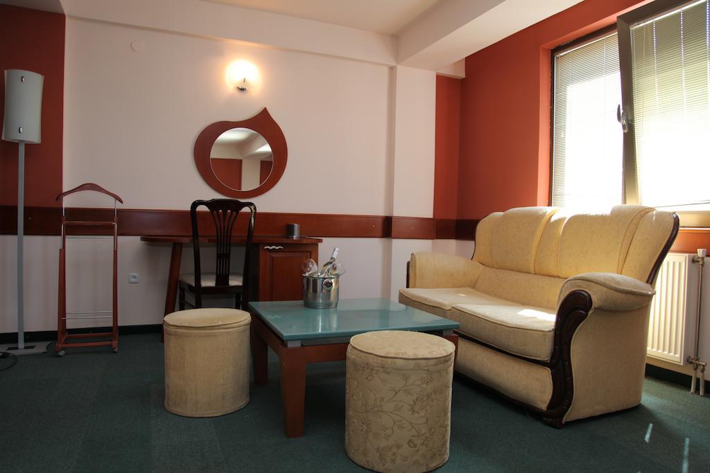 Hotel Cingo โอครีด ภายนอก รูปภาพ
