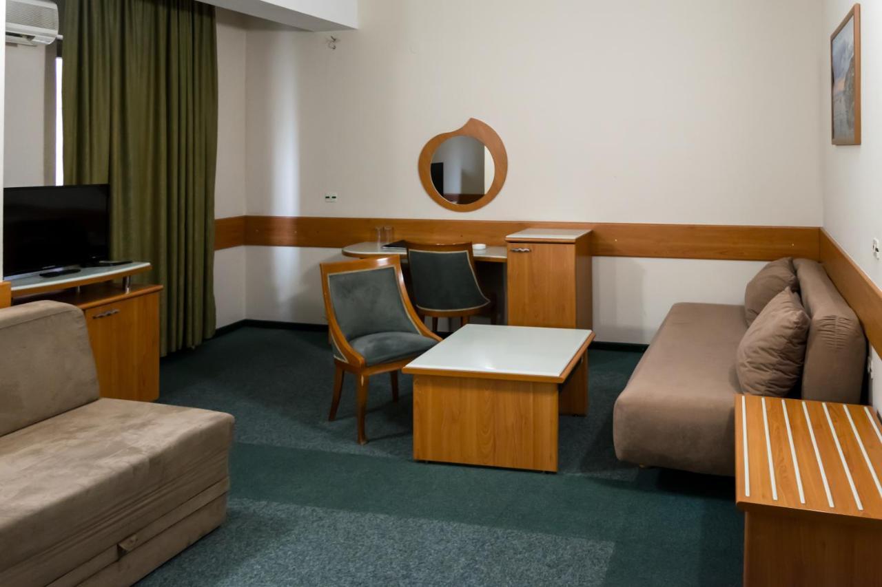 Hotel Cingo โอครีด ภายนอก รูปภาพ