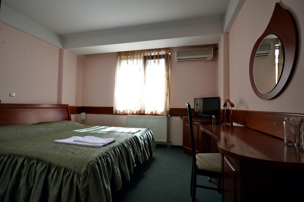 Hotel Cingo โอครีด ภายนอก รูปภาพ